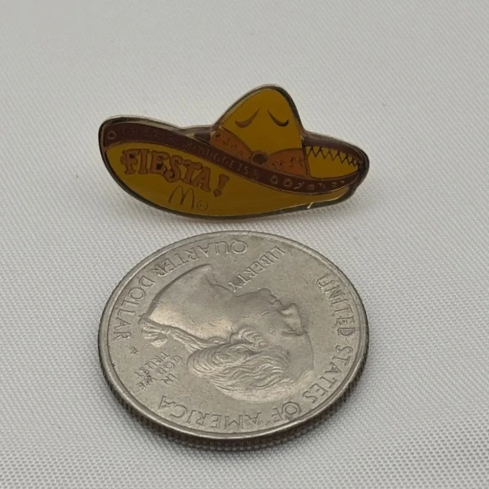McDonald's Chicken‎ McNuggets Fiesta! Sombrero Employee Lapel Hat Pin